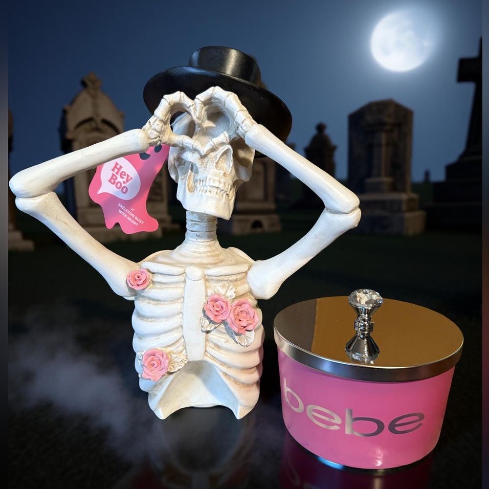 Hey Boo & Bebe NWT Halloween Skeletons With Heart Hands & bebe Pink Candle